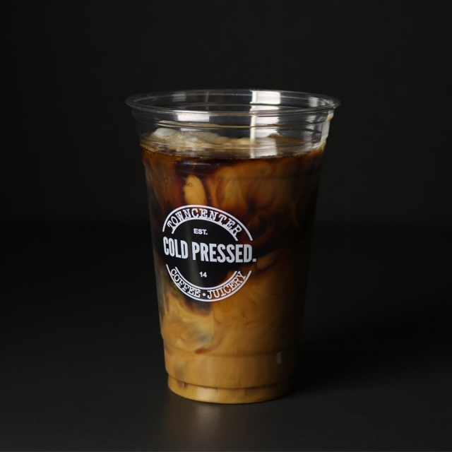Clear Plastic Cups  Custom coffee cups, Custom disposable coffee cups, Plastic  cups design